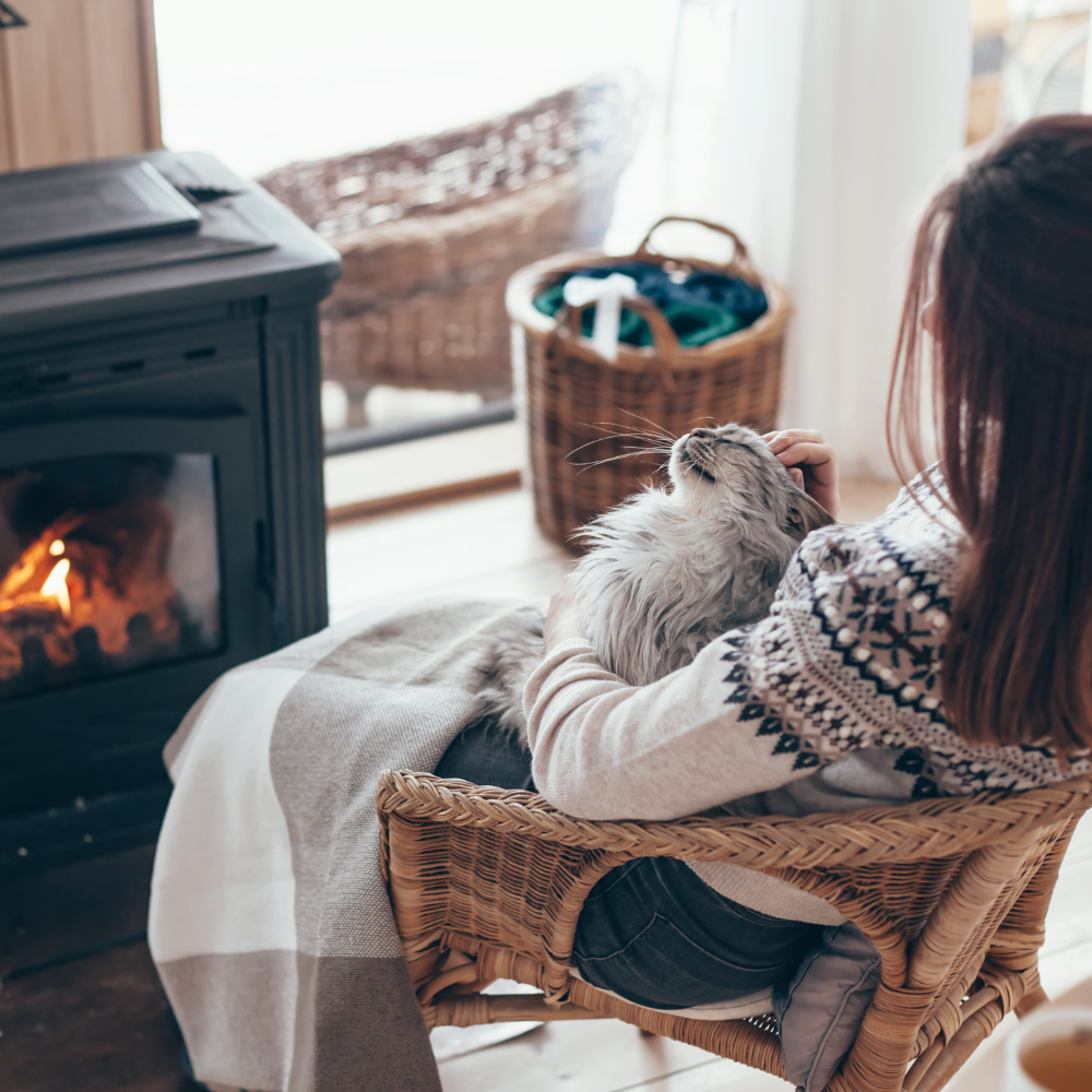 As the Weather Cools: How a TENS Machine Can Help You Stay Comfortable